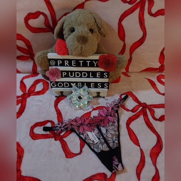 🪷 VS Very Sexy Ziggy Glam Floral Embroidery Thong Panty 🪷 - Picture 7 of 16